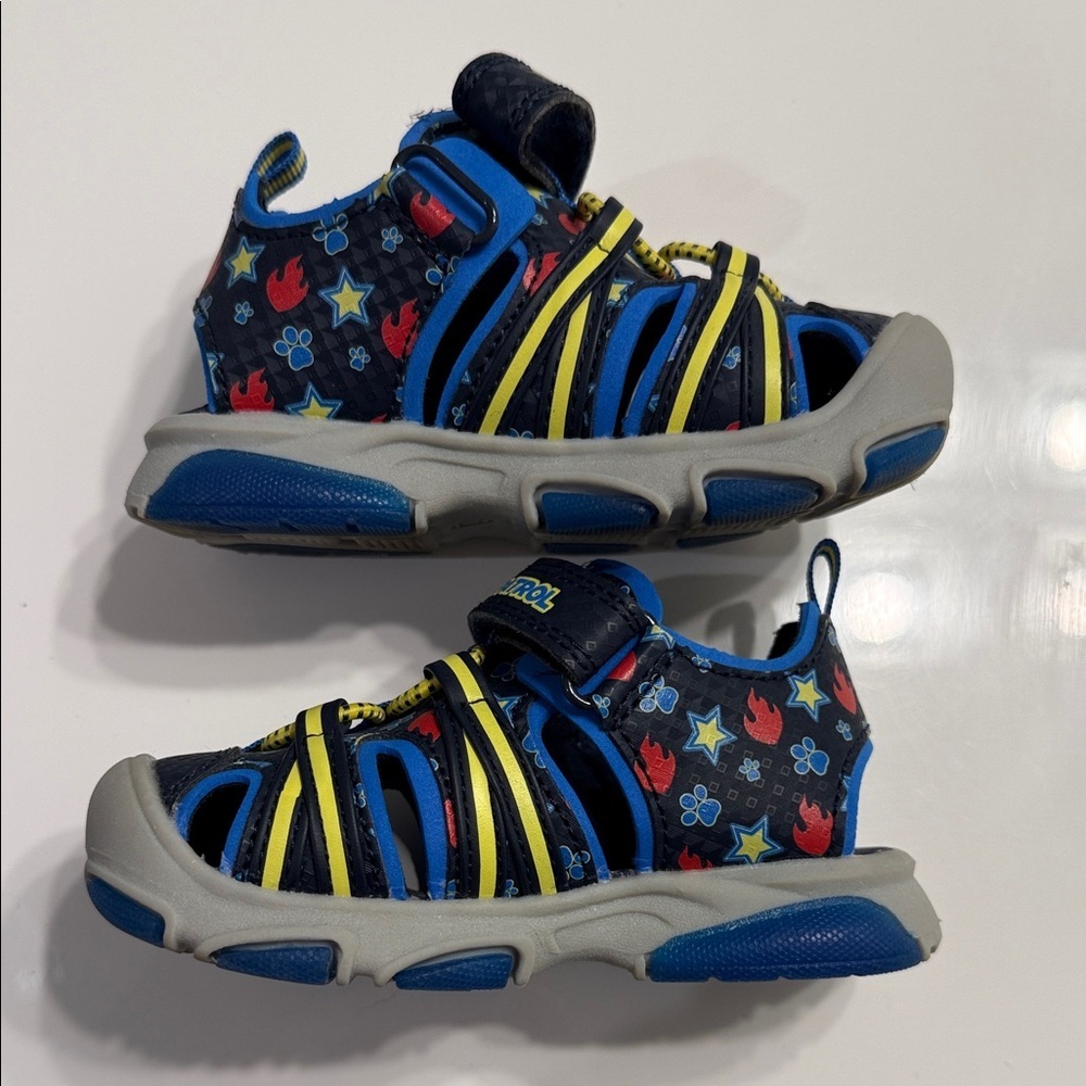 Paw Patrol Toddler Boys Light Up Sport Fisherman Sandals Size 6 Blue Closed Toe - Picture 3 of 6